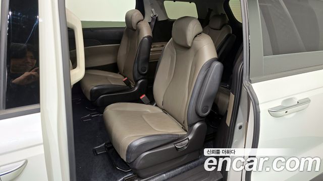 Kia Carnival (IV) HEV 9seater Nobless 2024 — фото 16