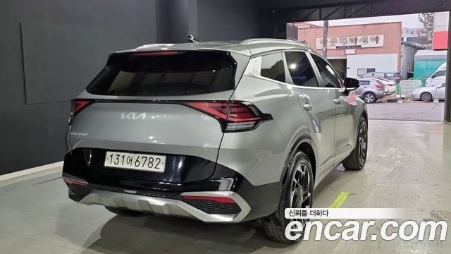 Kia Sportage (V) Diesel 2.0 2WD Prestige 2022 — фото 2