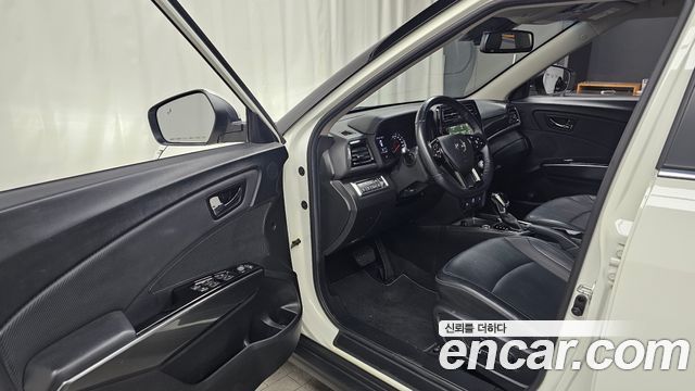 KG Mobility (SsangYong) Very New Tivoli Gasoline 1.5 2WD V3 2022 — фото 10