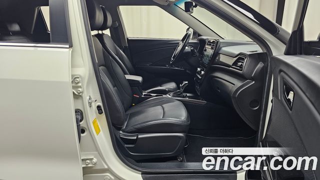 KG Mobility (SsangYong) Very New Tivoli Gasoline 1.5 2WD V3 2022 — фото 11