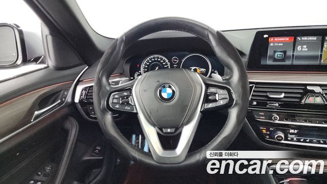BMW 5 Series (G30) 530i M Sport Package Plus 2017 — фото 13