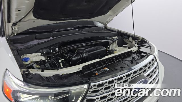 Ford Explorer (VI) 2.3 LimIted 4WD 2020 — фото 6