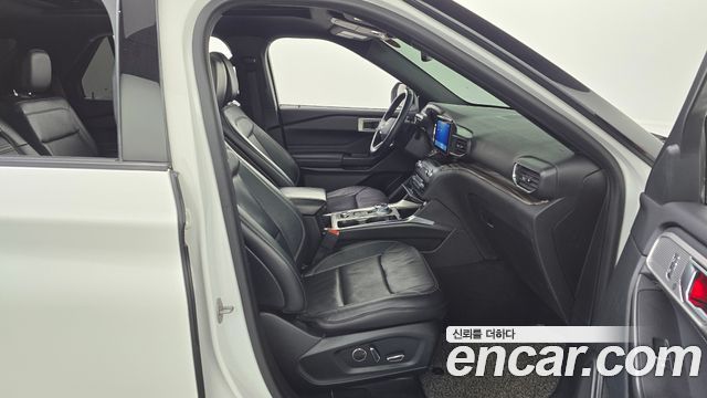 Ford Explorer (VI) 2.3 LimIted 4WD 2020 — фото 11