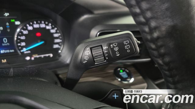 Ford Explorer (VI) 2.3 LimIted 4WD 2020 — фото 17