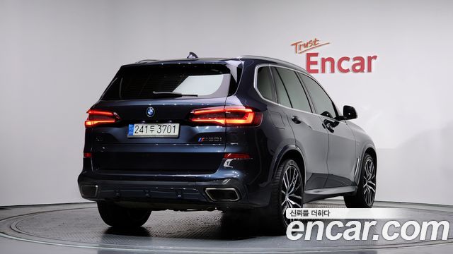 BMW X5 (G05) M50i 2021 — фото 2