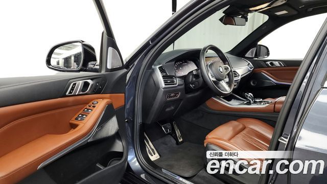 BMW X5 (G05) M50i 2021 — фото 10