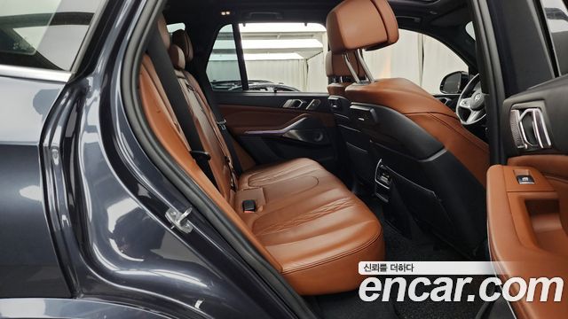 BMW X5 (G05) M50i 2021 — фото 12
