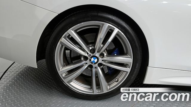 BMW 4 Series (F32) 428i M Sport Convertible 2016 — фото 5