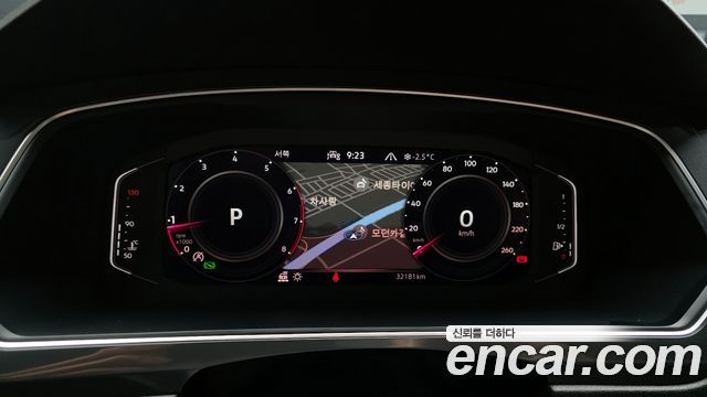Volkswagen Tiguan Allspace 2.0 TSI Prestige 2023 — фото 8