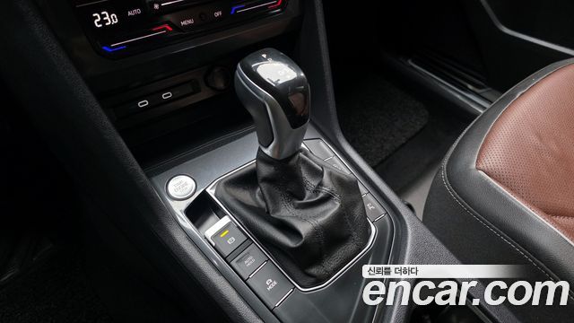 Volkswagen Tiguan Allspace 2.0 TSI Prestige 2023 — фото 9