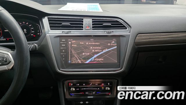 Volkswagen Tiguan Allspace 2.0 TSI Prestige 2023 — фото 14