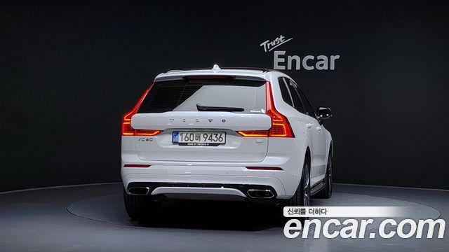Volvo XC60 (II) T8 R-Design 2021 — фото 4