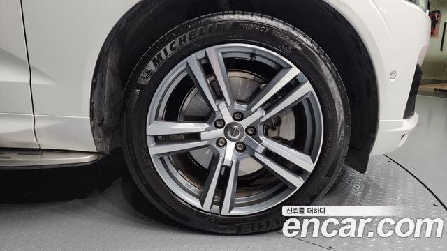Volvo XC60 (II) T8 R-Design 2021 — фото 5