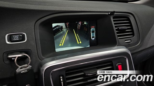 Volvo S60 D4 2nd 2017 — фото 15