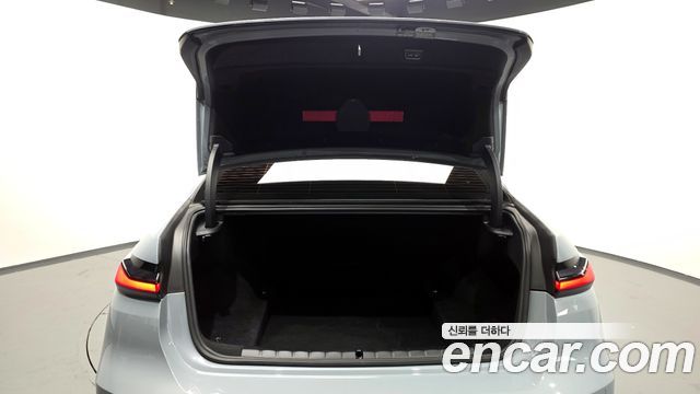 BMW 7 Series (G70) 740i sDrive M Sport Individual 2023 — фото 20