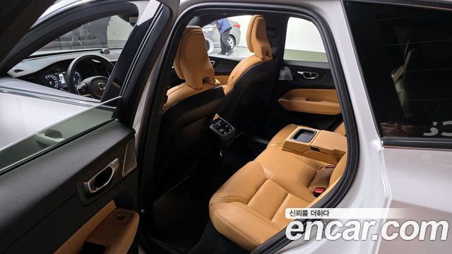 Volvo XC60 (II) T6 Inscription 2020 — фото 11