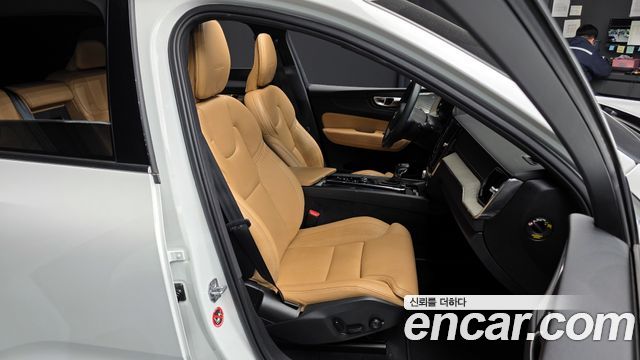 Volvo XC60 (II) T6 Inscription 2020 — фото 12