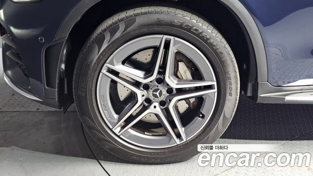 Mercedes-Benz GLC-Class (X253) GLC300e 4MATIC Coupe 2023 — фото 5