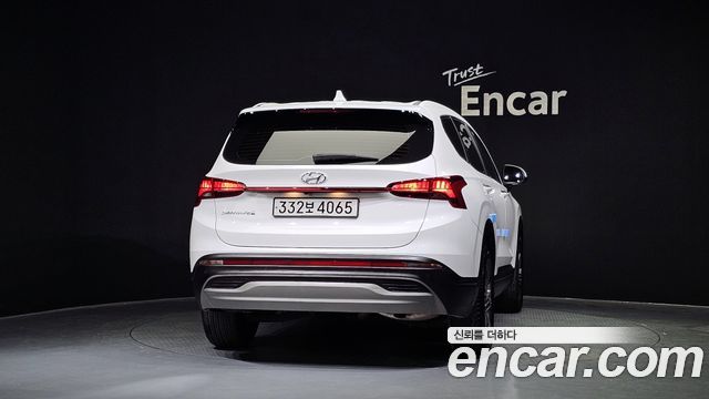 Hyundai Santa Fe Diesel 2.2 2WD Exclusive 2022 — фото 4