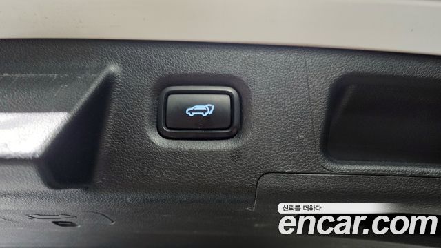 Hyundai Santa Fe Diesel 2.2 2WD Exclusive 2022 — фото 19