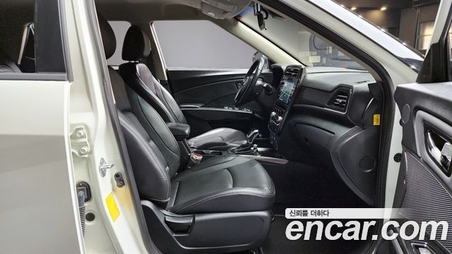 KG Mobility (SsangYong) Very New Tivoli Gasoline 1.5 2WD V3 2022 — фото 10