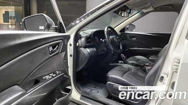 KG Mobility (SsangYong) Very New Tivoli Gasoline 1.5 2WD V3 2022 — фото 11