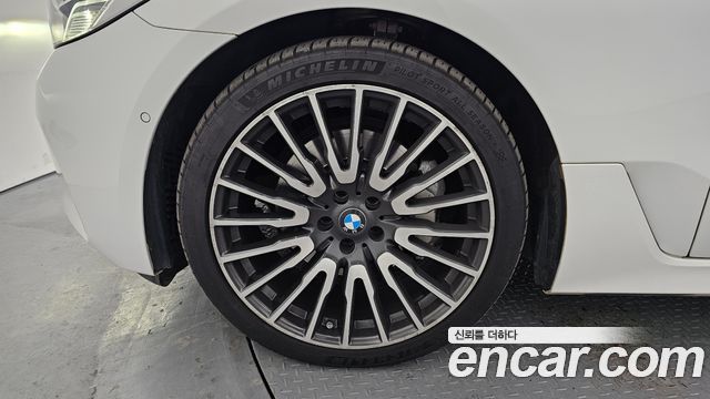 BMW 6 Series GT (G32) 620d Luxury 2022 — фото 5