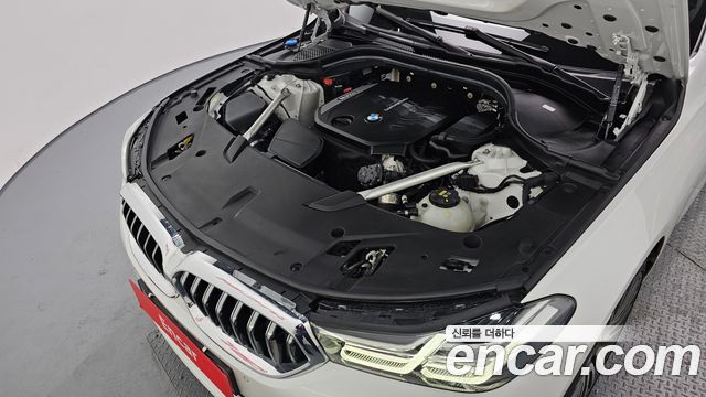 BMW 6 Series GT (G32) 620d Luxury 2022 — фото 6