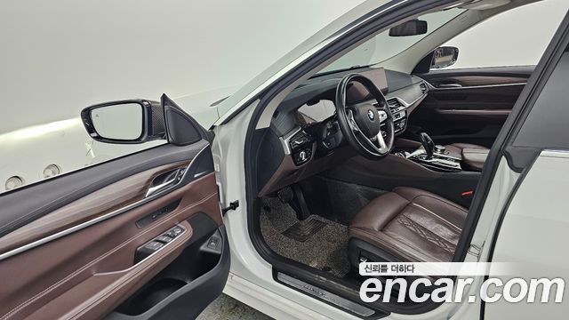 BMW 6 Series GT (G32) 620d Luxury 2022 — фото 10