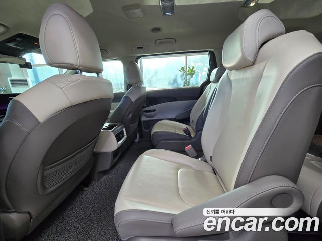 Kia Carnival (IV) Diesel 9-Seater Prestige 2021 — фото 9