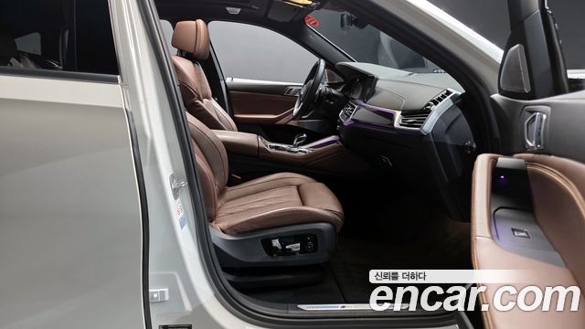 BMW X6 (G06) M50i 2021 — фото 10