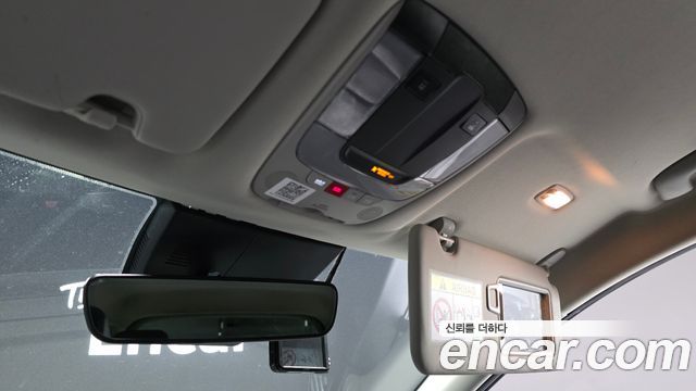 Kia Sportage (V) Diesel 2.0 2WD Prestige 2023 — фото 18