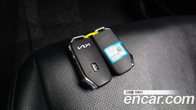 Kia Sportage (V) Diesel 2.0 2WD Prestige 2023 — фото 20