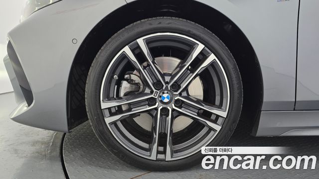 BMW 1 Series (F40) 120i M Sports 2024 — фото 5