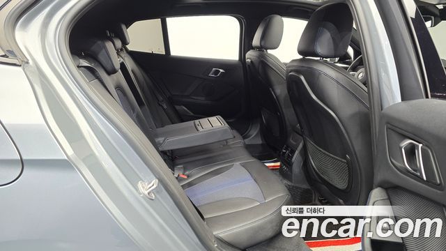 BMW 1 Series (F40) 120i M Sports 2024 — фото 12