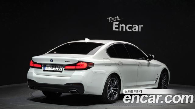 BMW 5 Series (G30) 520i M Sport 2022 — фото 2