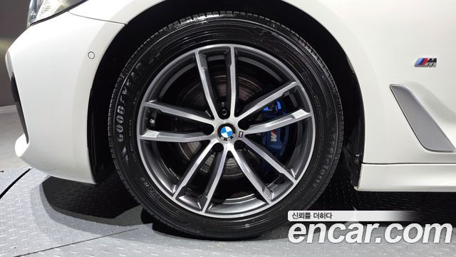 BMW 5 Series (G30) 520i M Sport 2022 — фото 5
