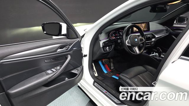 BMW 5 Series (G30) 520i M Sport 2022 — фото 11