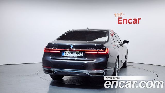 BMW 7 Series (G11) 730d xDrive Design Pure Excellence 2022 — фото 4