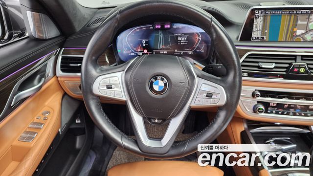 BMW 7 Series (G11) 730d xDrive Design Pure Excellence 2022 — фото 13