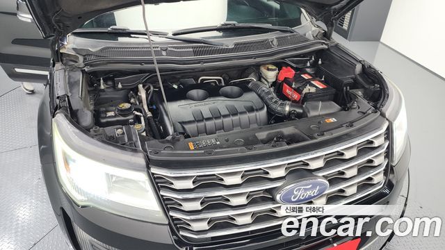 Ford Explorer 2.3 Limited 4WD 5th 2016 — фото 6