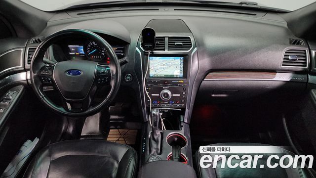 Ford Explorer 2.3 Limited 4WD 5th 2016 — фото 7