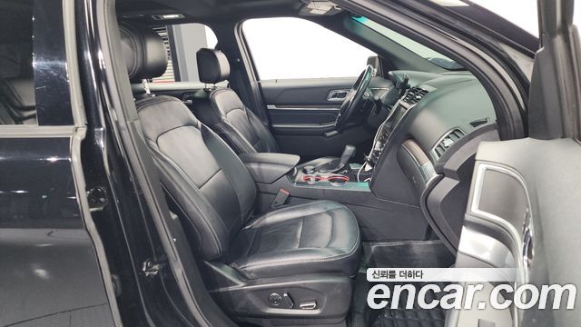 Ford Explorer 2.3 Limited 4WD 5th 2016 — фото 11