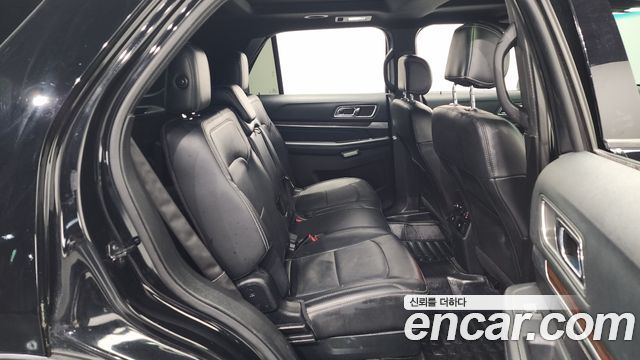 Ford Explorer 2.3 Limited 4WD 5th 2016 — фото 12