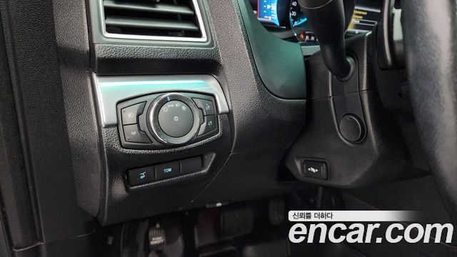 Ford Explorer 2.3 Limited 4WD 5th 2016 — фото 17
