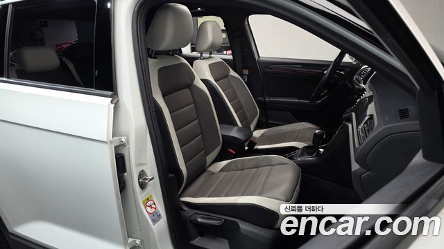 Volkswagen T-Roc 2.0 TDI Prestige 2022 — фото 10