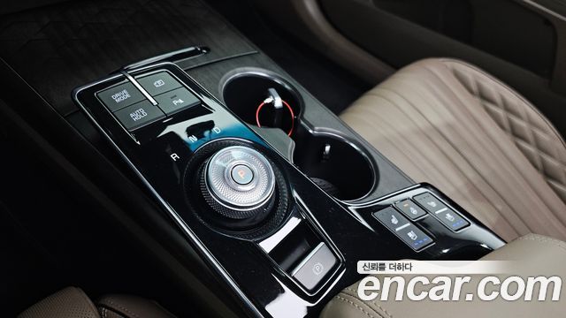 Kia K8 2.5 Gasoline 2WD Signature Special 2023 — фото 9