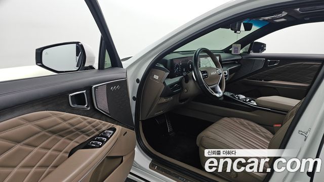 Kia K8 2.5 Gasoline 2WD Signature Special 2023 — фото 11
