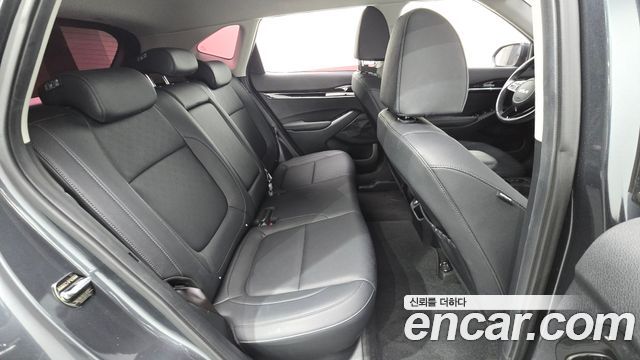 Kia Seltos Gasoline 1.6 Turbo 2WD Signature 2023 — фото 12