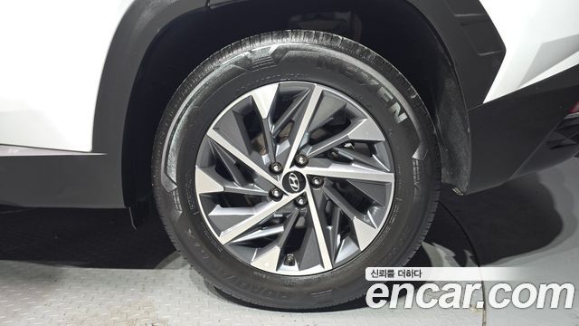Hyundai Tucson (NX4) Gasoline 1.6 Turbo 2WD Premium 2022 — фото 5